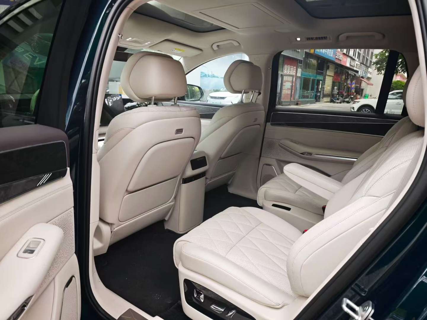 BYD Tang 2026 Pure Electric 850KM AWD Laser Radar Flagship 4