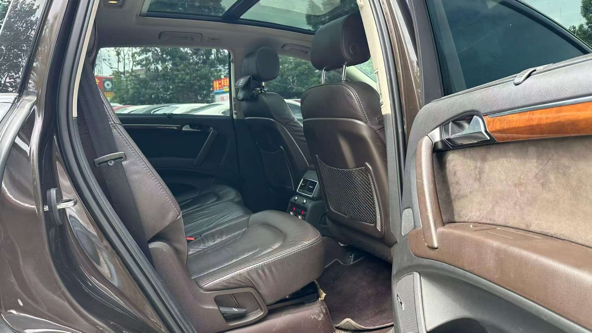 Audi Q7 3.0T AWD Sport Edition 7 Seats 6