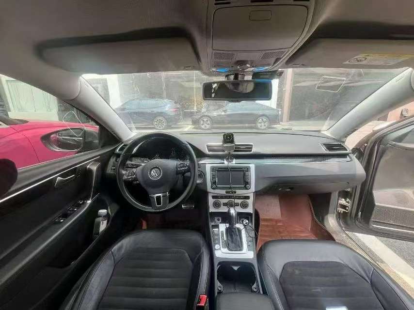 Volkswagen Magotan 1.8T Luxury 5