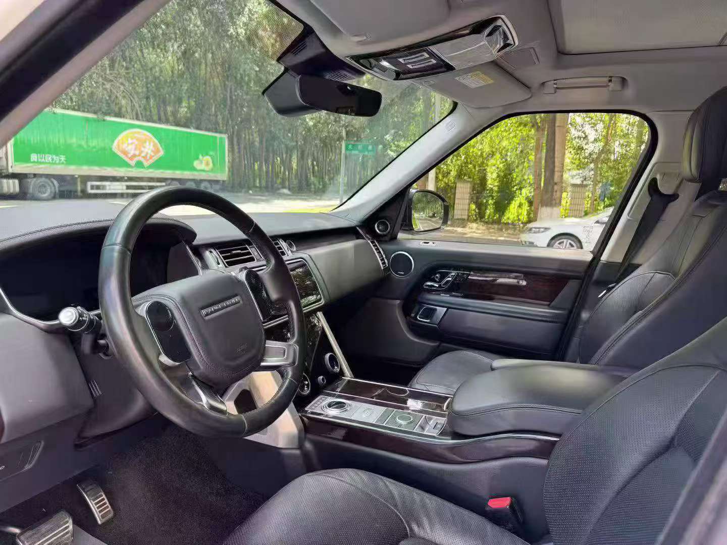 Land Rover Range Rover Executive 2020 Legendary Long Wheelbase Classic Edition 3.0T L6+48V 7