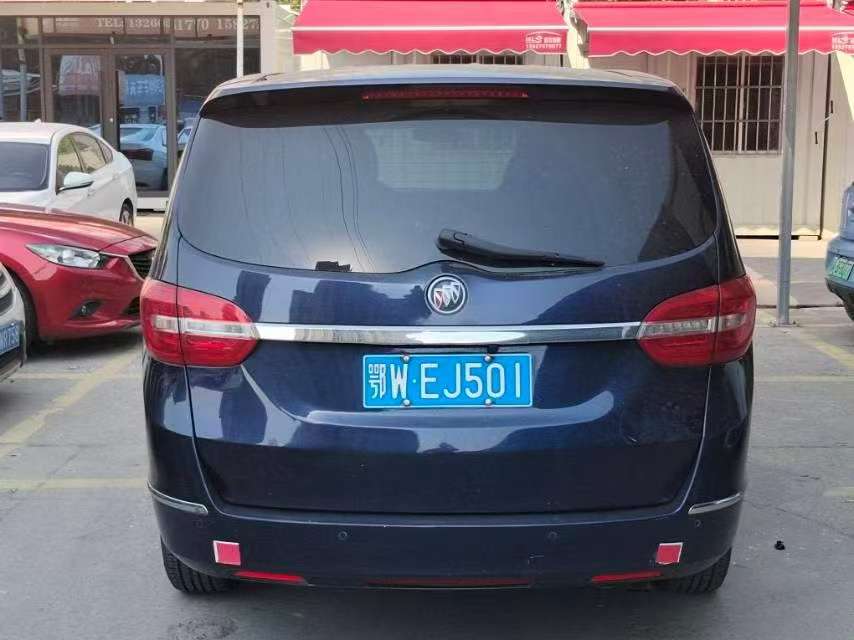 Buick GL8 2014 2.4 Comfort Edition 4