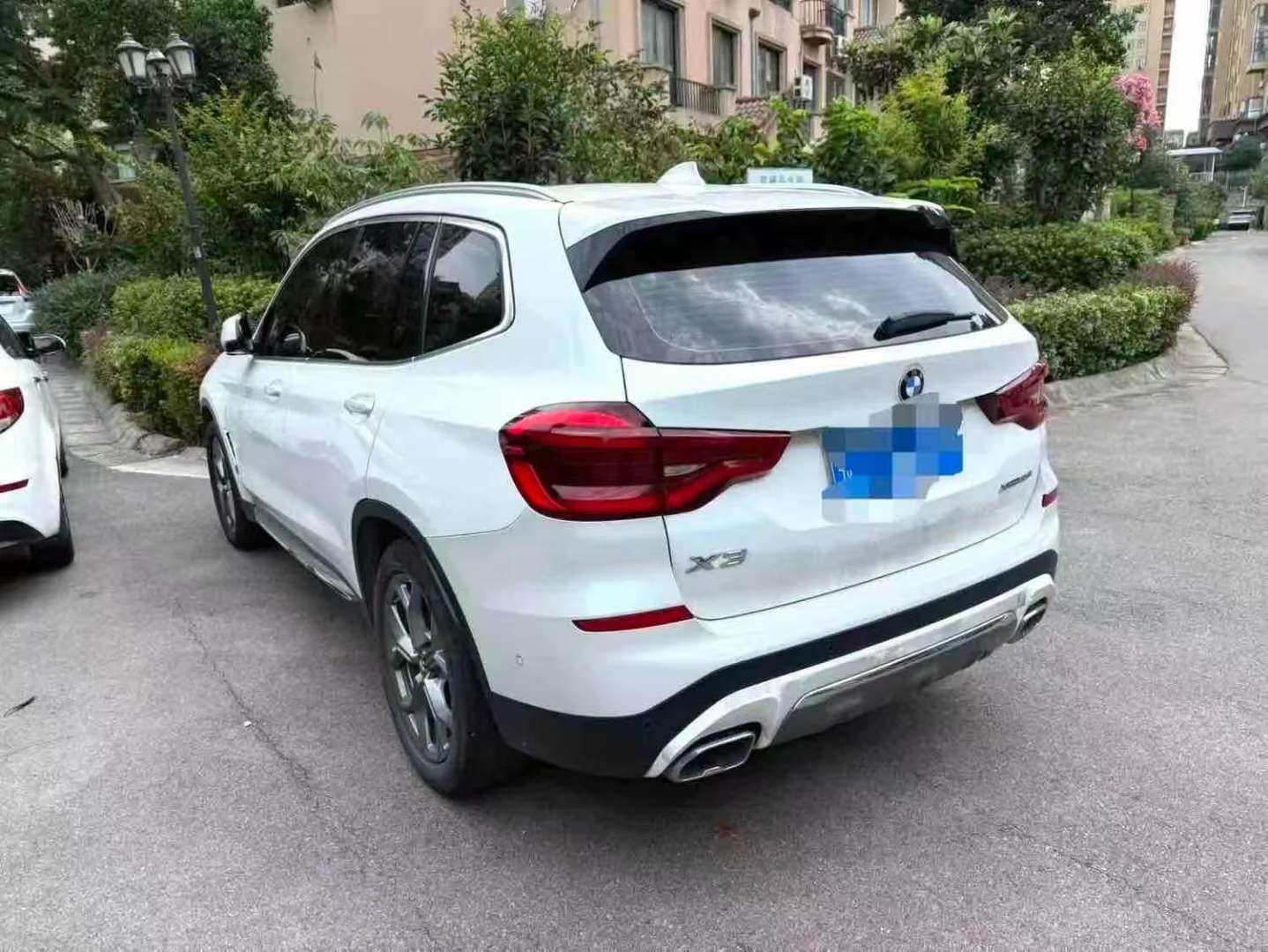 BMW X3 2.0T 28i AWD Luxury 4