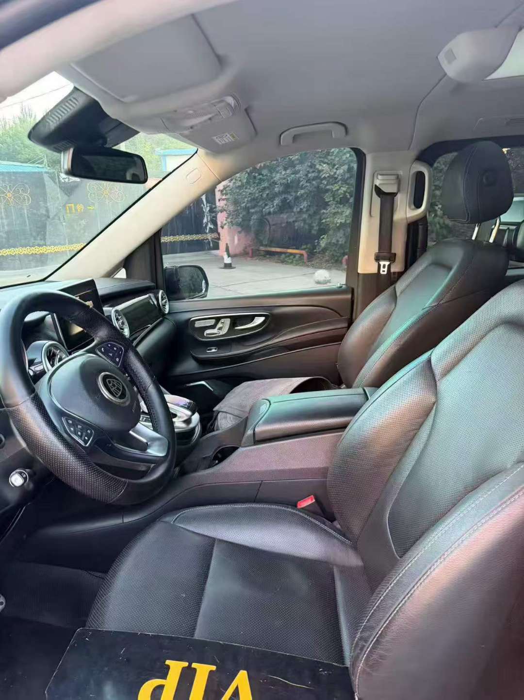 Mercedes-Benz V-Class 7