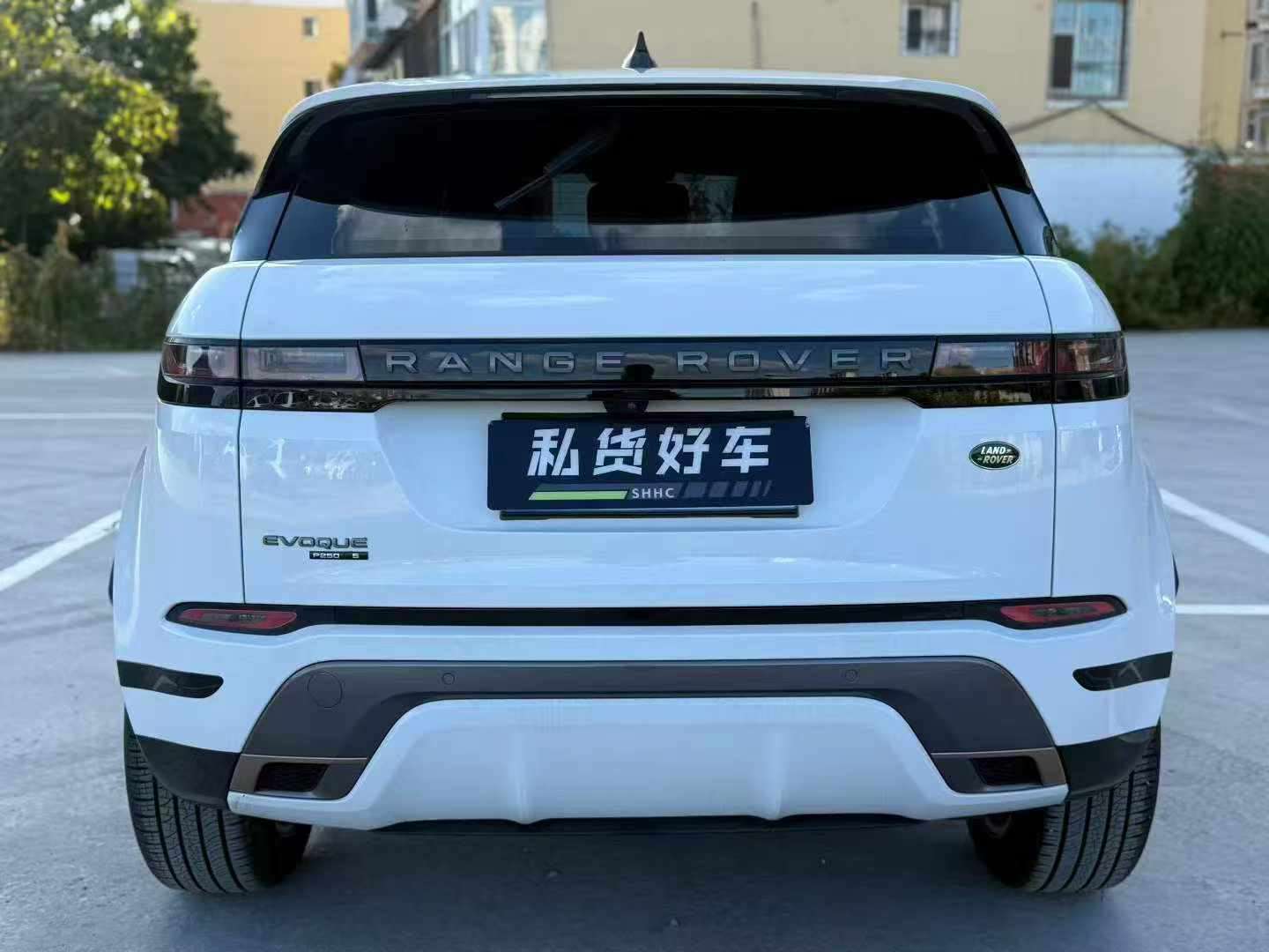 Land Rover Evoque 5