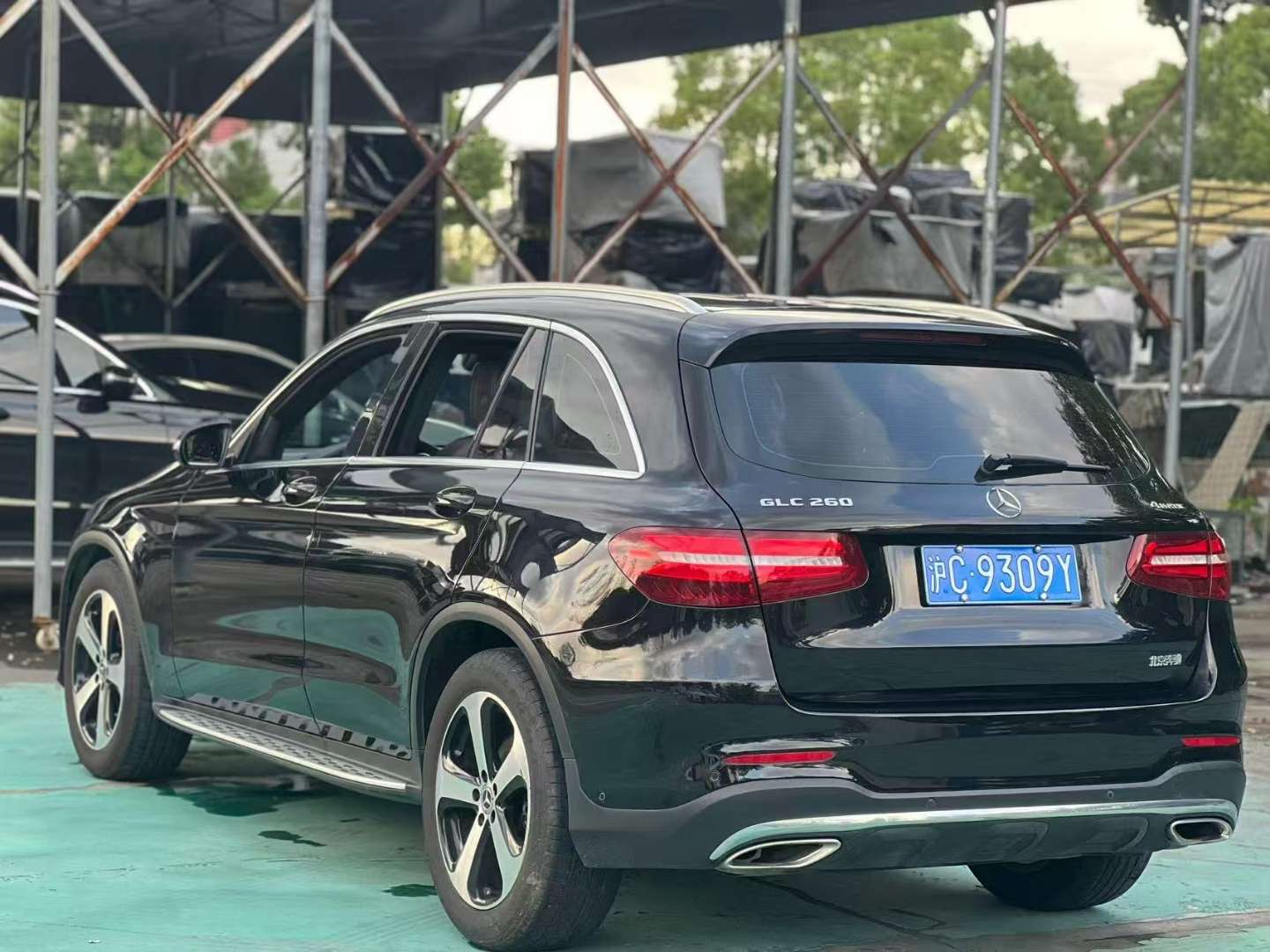 Mercedes-Benz GLC 2018 2.0T 4WD High-Trim Luxury 4