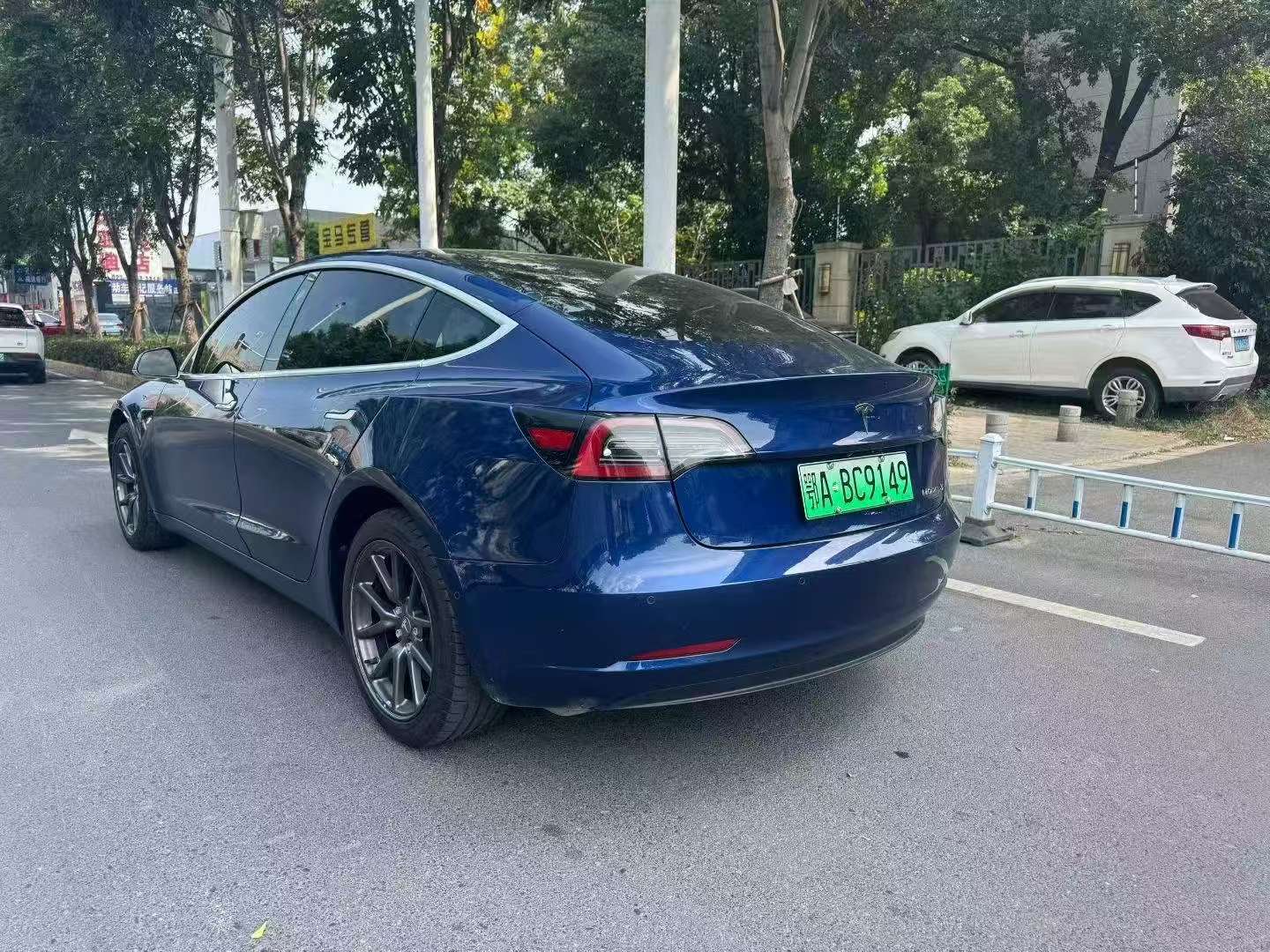 Tesla Model 3 3