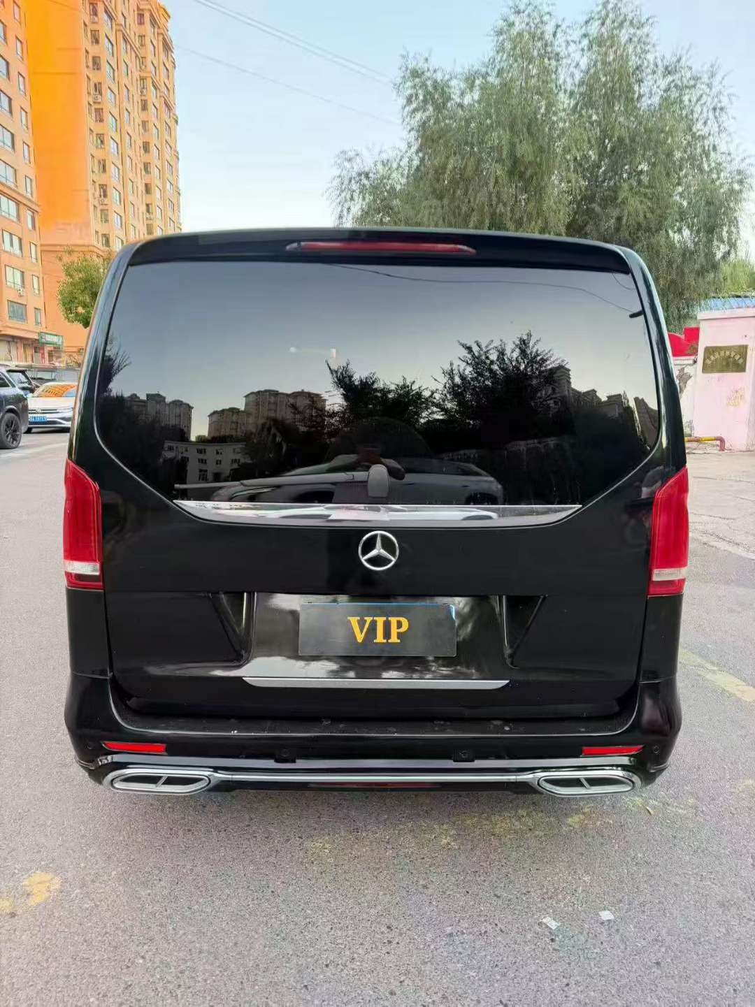 Mercedes-Benz V-Class 5