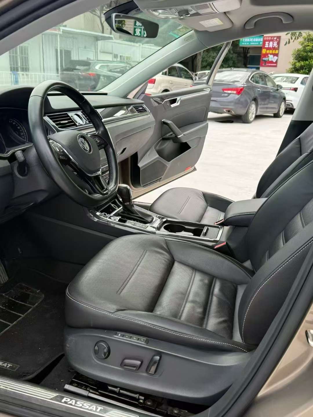 Volkswagen Passat 1.8TSI 330TSI Yuzun Edition 9