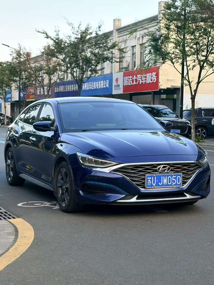 Hyundai Elantra 2019 1.6T High Trim 3