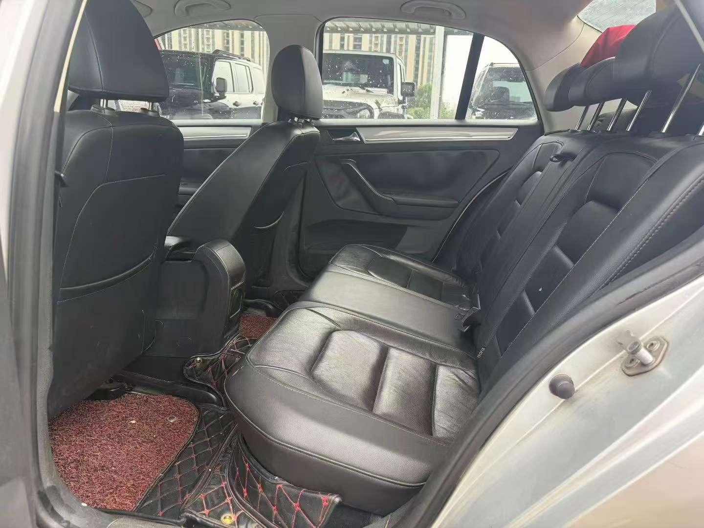 Volkswagen Bora 2013 1.6L Manual 5