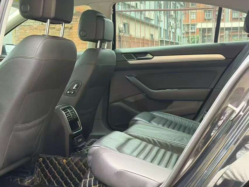 Volkswagen Magotan 2.0T Leading Edition 8