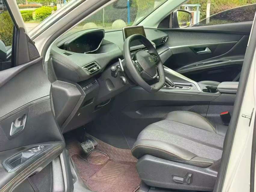 Peugeot 5008 1.8T Automatic 7-Seater 4