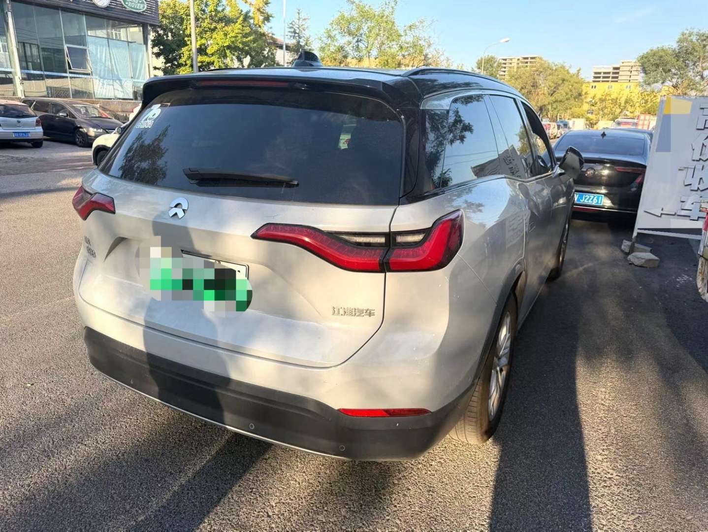 NIO ES8 Standard Edition 6 Seats 6
