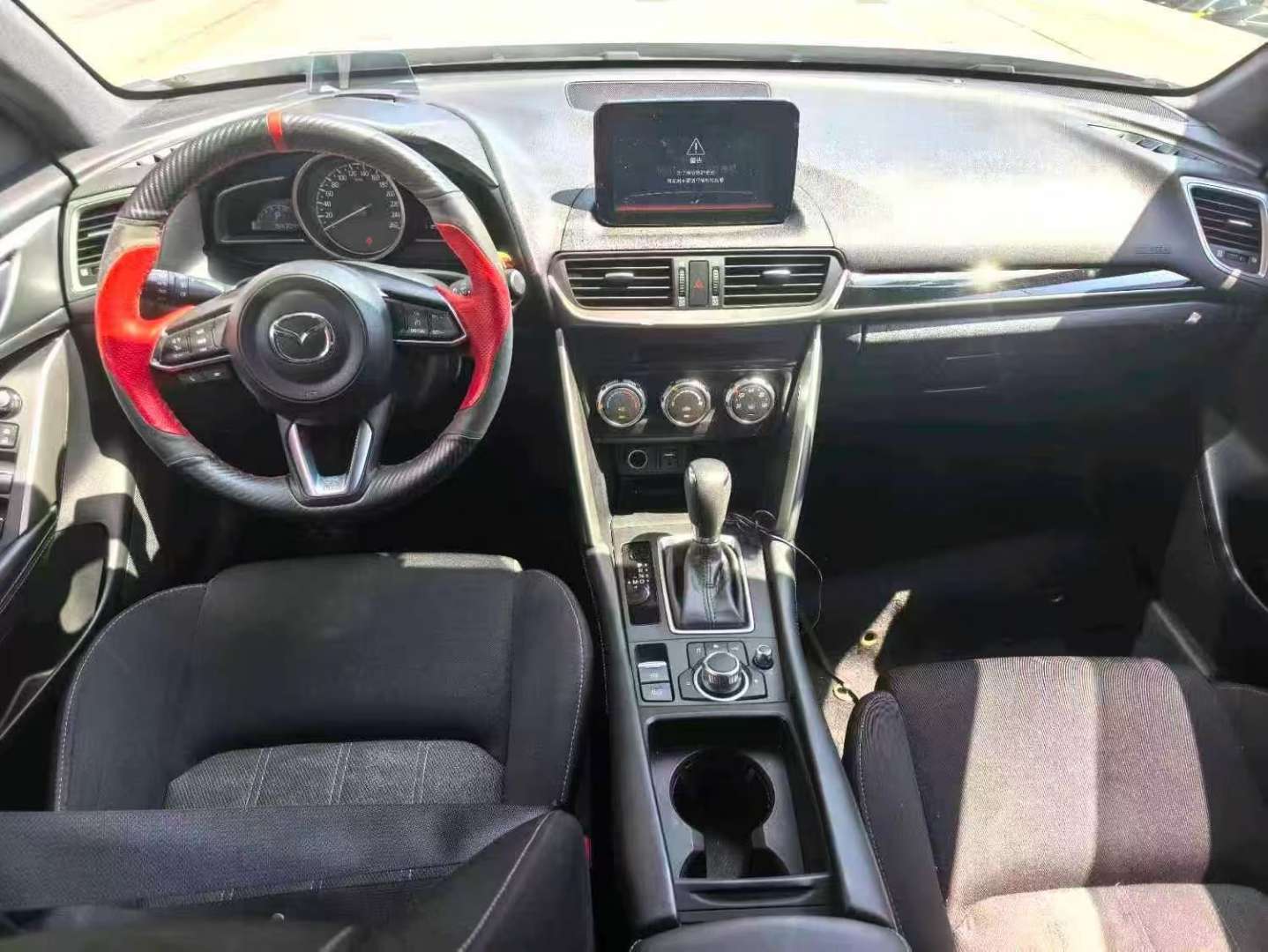 Mazda CX-4 2.0 2WD SkyActiv Explorer 5