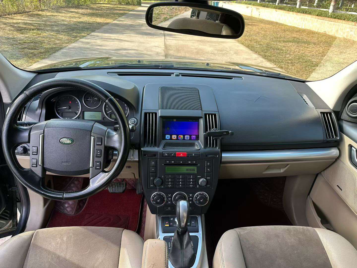 Land Rover Freelander 2 9