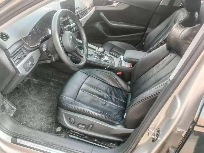 Audi A4L 2.0T 35TFSI Progressive Edition 4