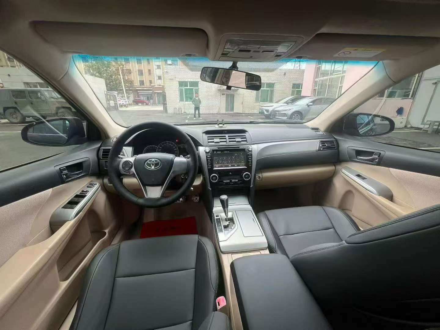 Toyota Camry 2013 2.0S 5
