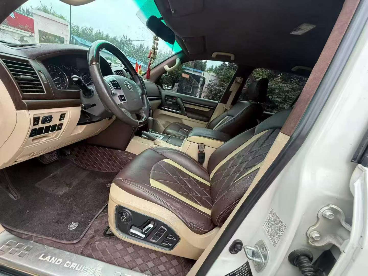 Toyota Land Cruiser 2015 9