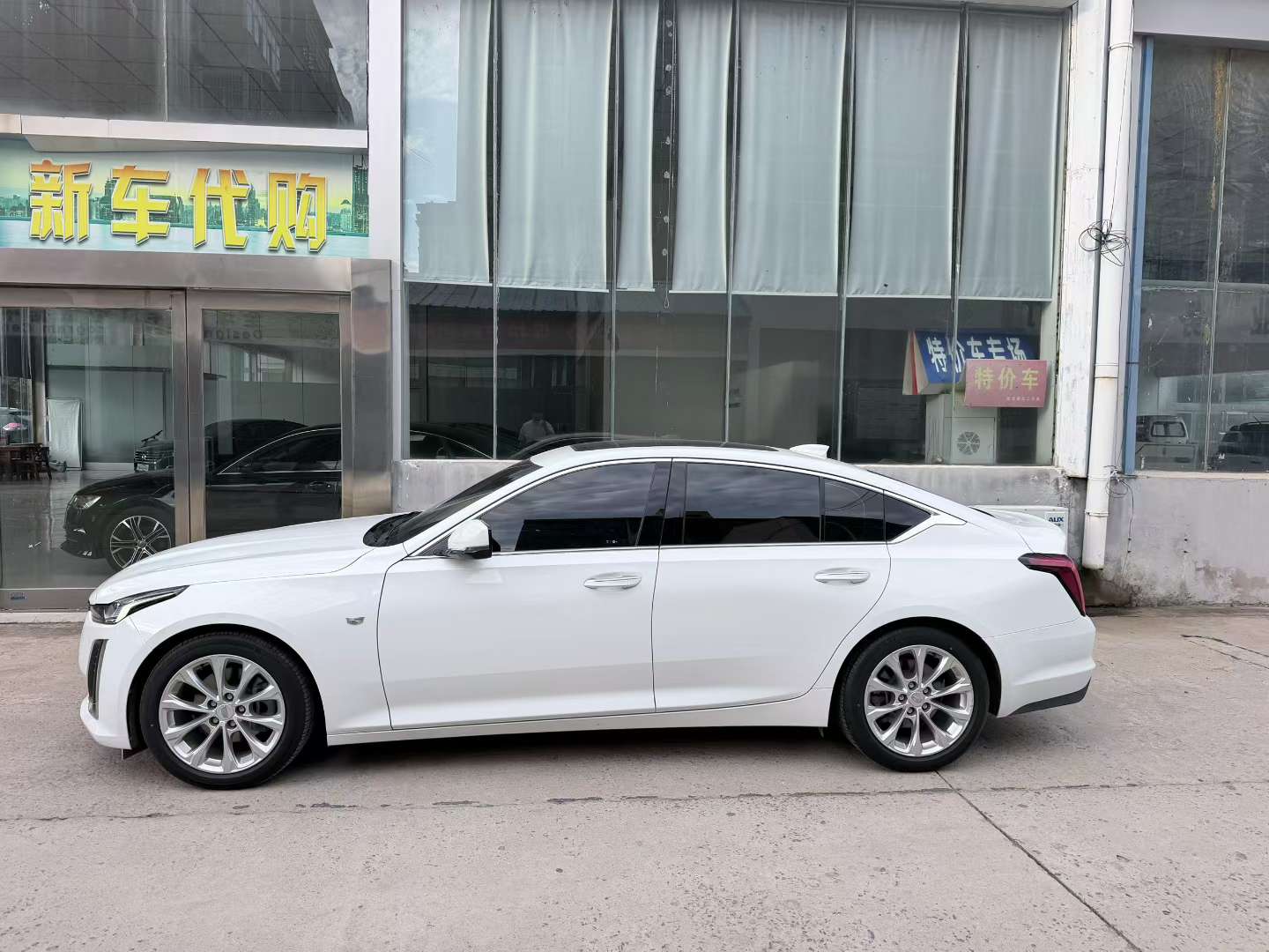 Cadillac CT5 2021 Luxury Edition 3