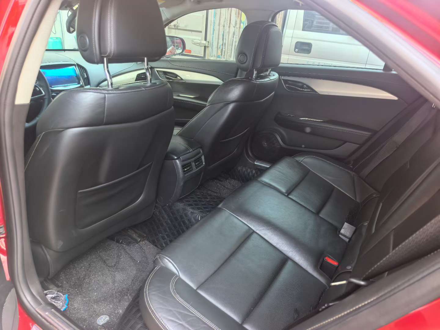 Cadillac ATS-L 8