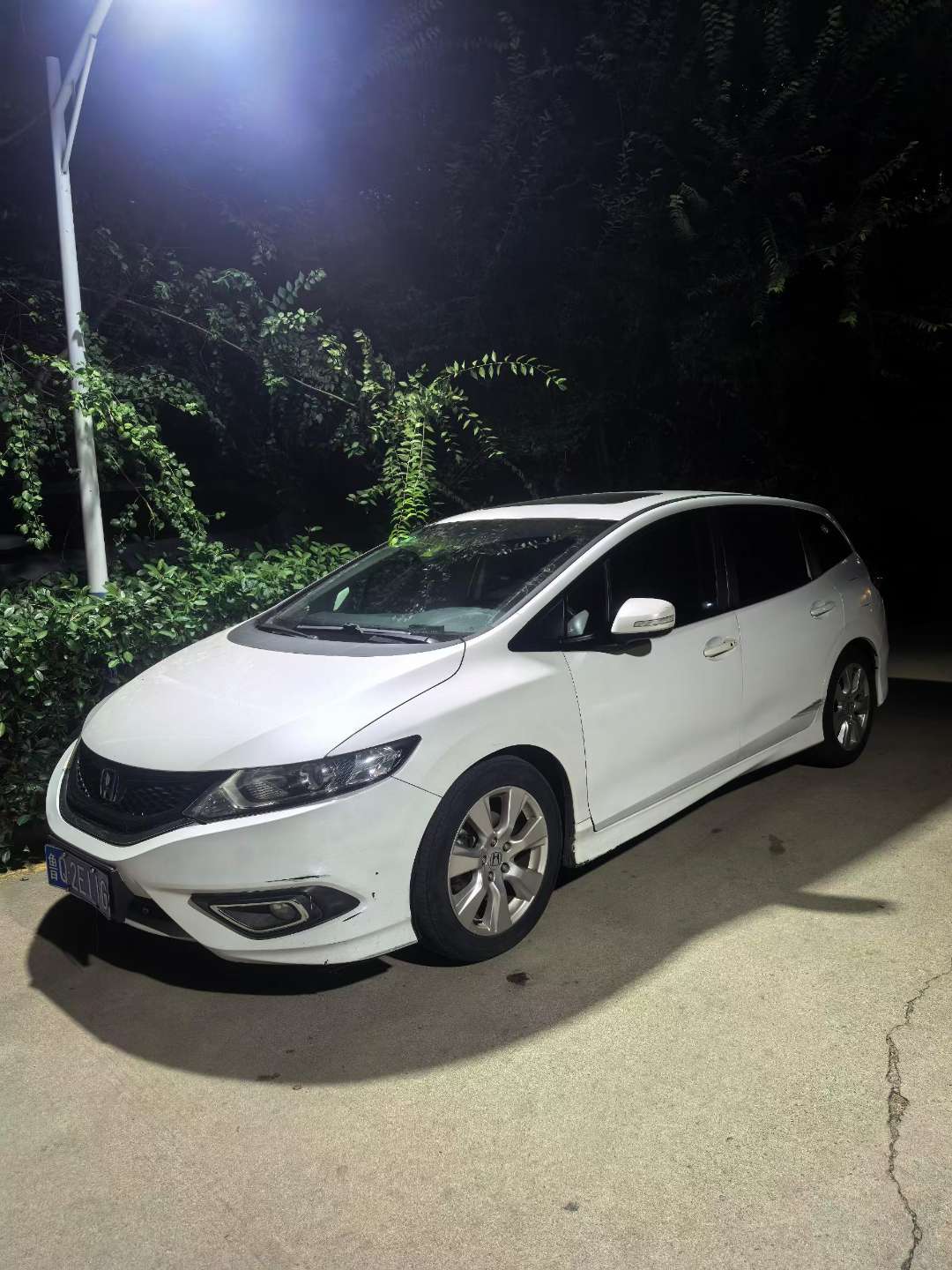 Honda Jade