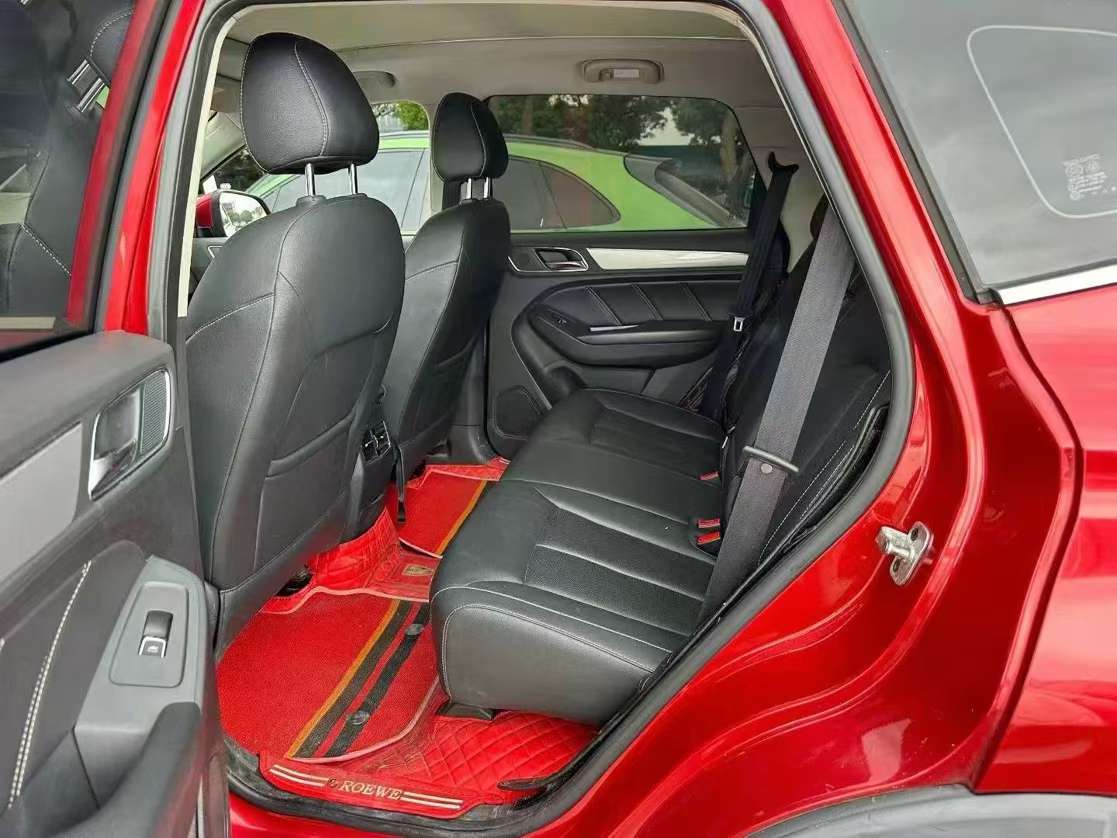 Roewe RX5 1.5T Panoramic Sunroof 6