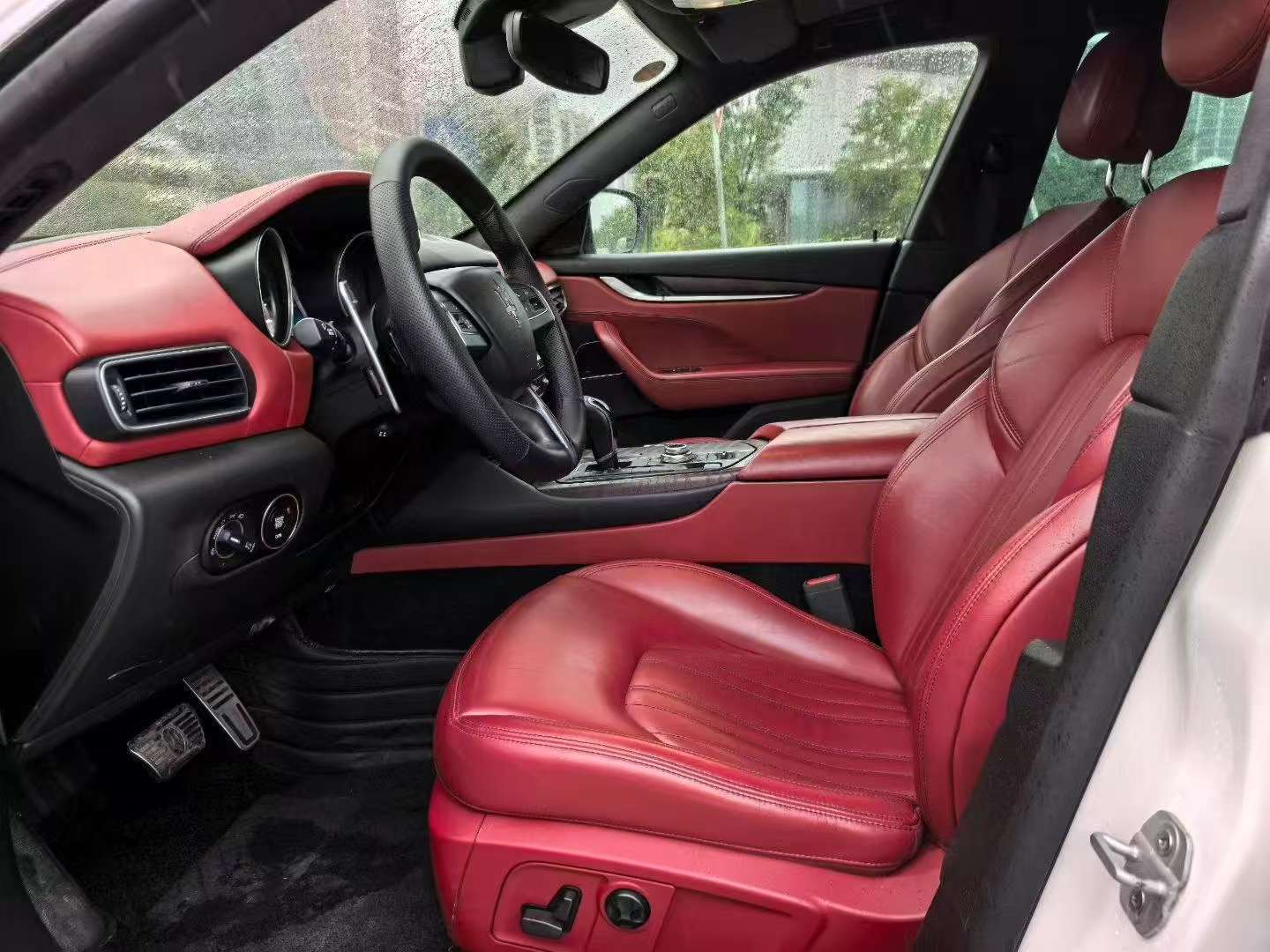 Maserati Levante 3.0T 8