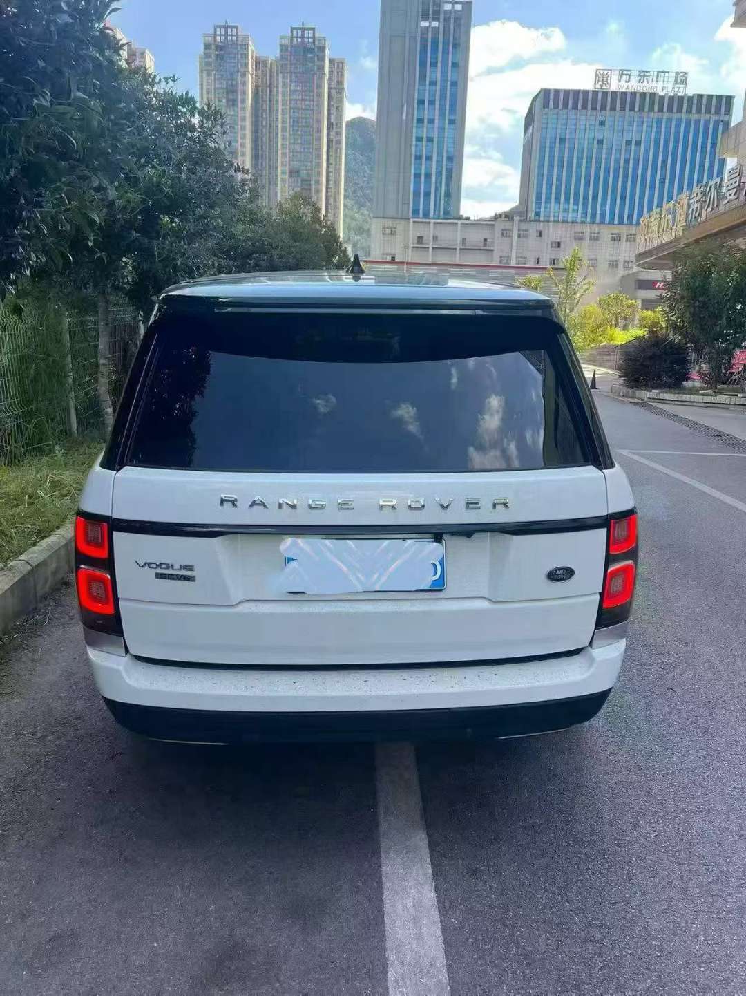 Land Rover Range Rover Long Wheelbase 3.0T Gasoline 5