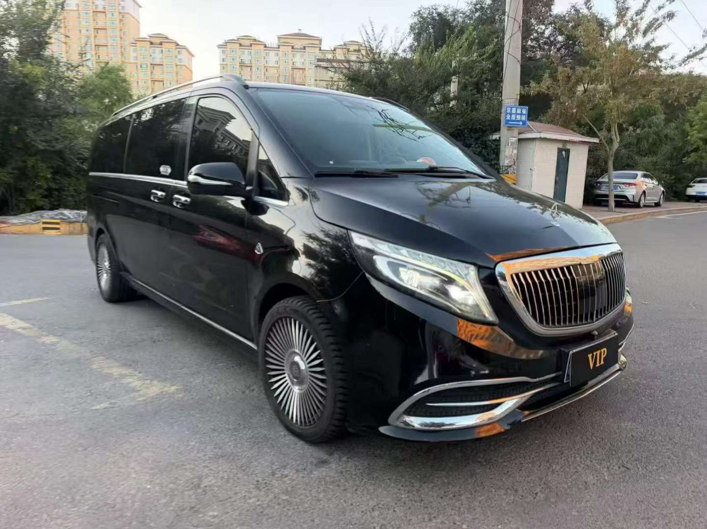 Mercedes-Benz V-Class