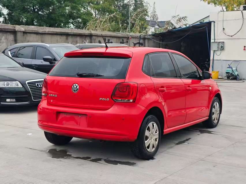 Volkswagen Polo 2013 Manual 9