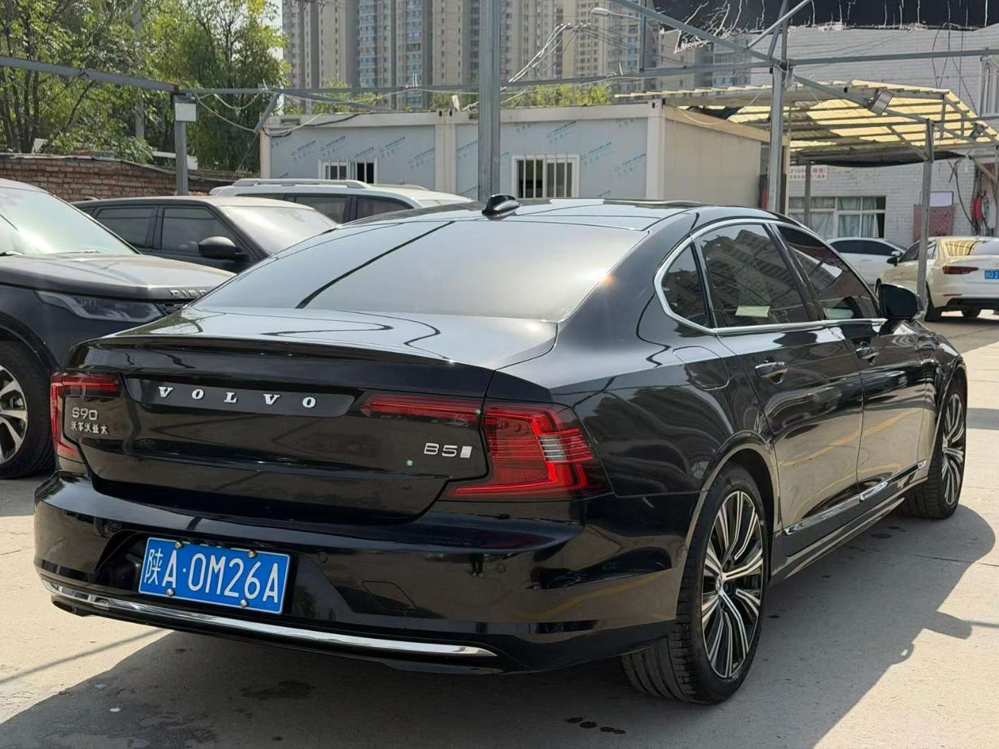 Volvo S90 2.0T 4