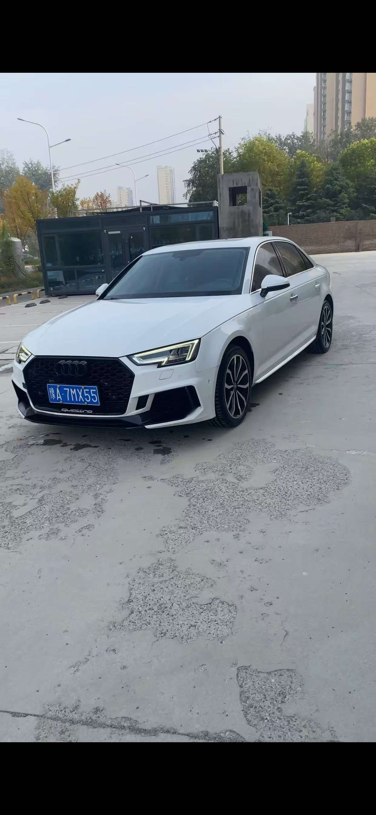 Audi A4 Fashion High Trim 3