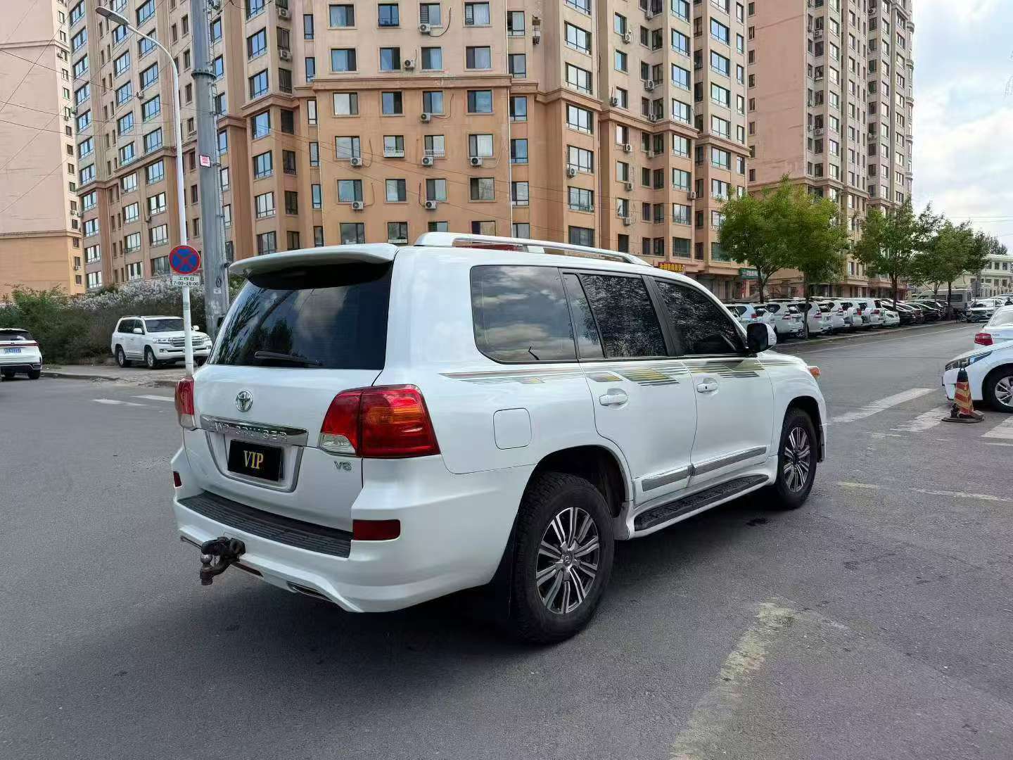 Toyota Land Cruiser 4