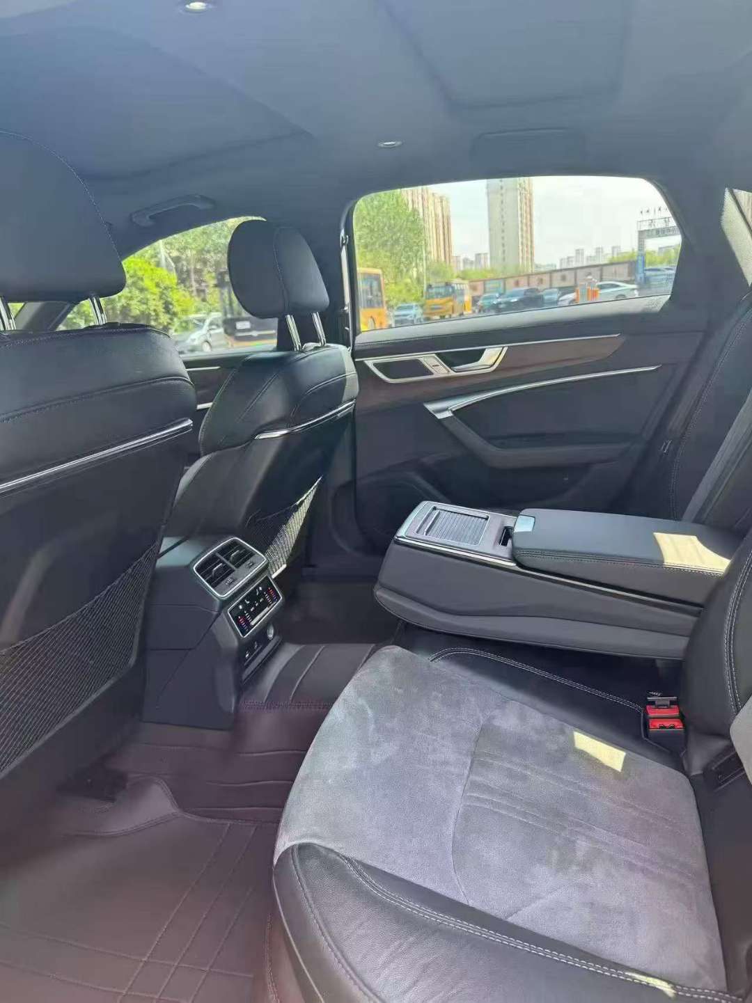 Audi A6L 2023 45 Quattro 9