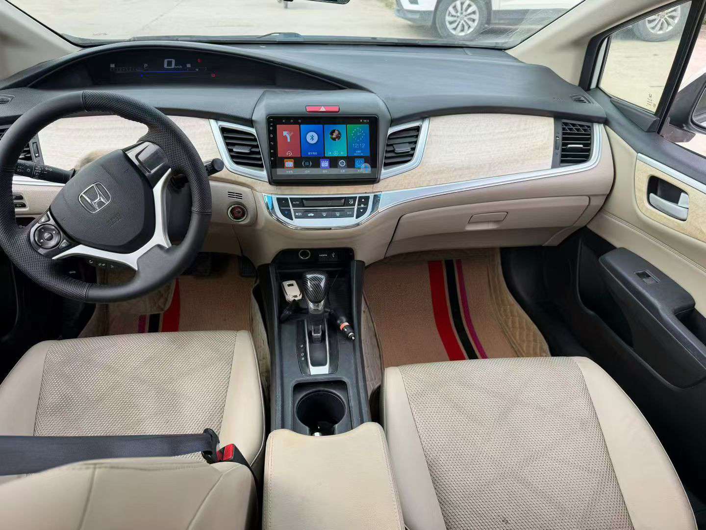 Honda Jade 2016 1.8L Automatic Sunroof 5-Seater 4