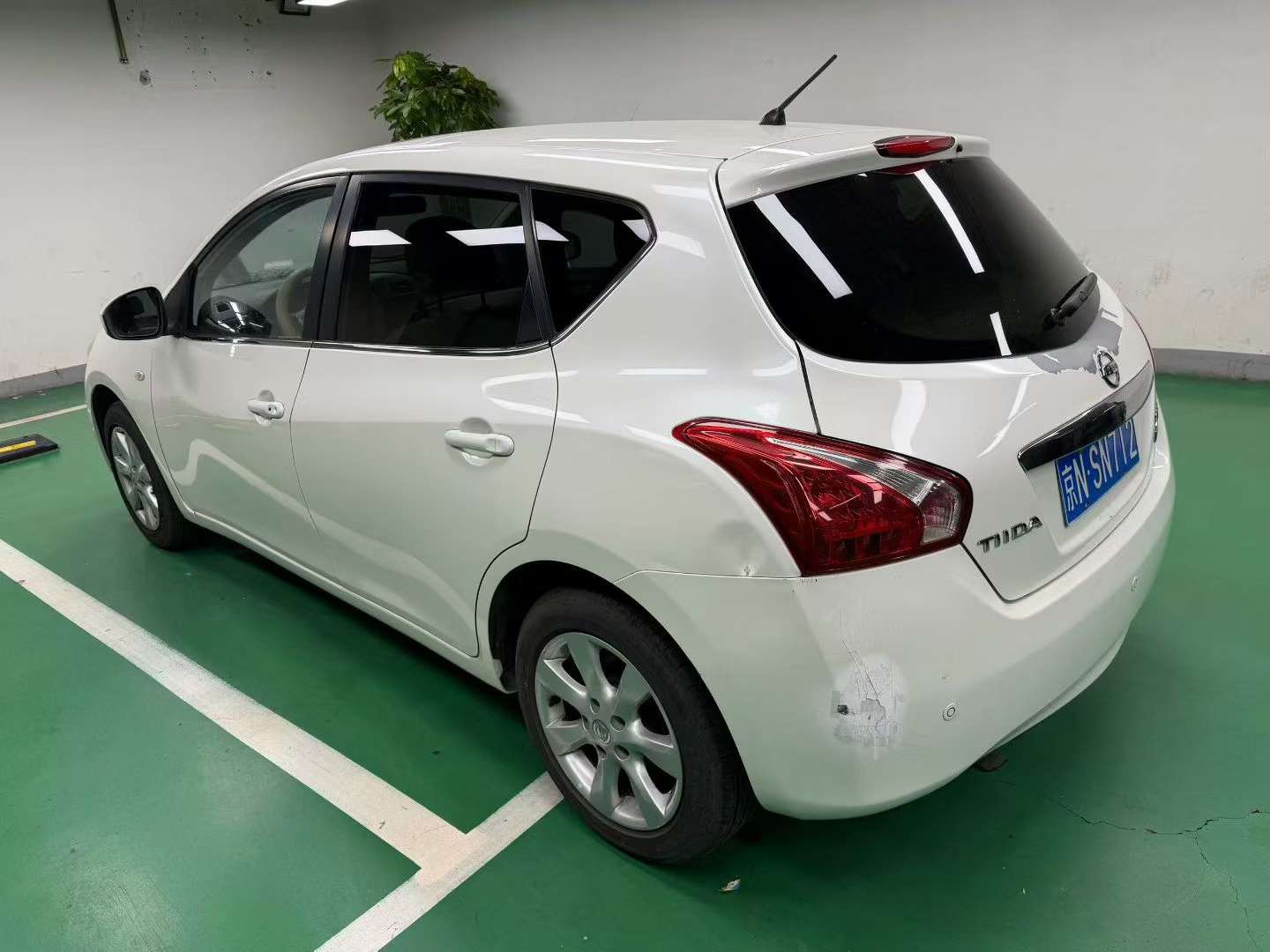 Nissan Tiida 1.6L Automatic Sunroof High Trim 4