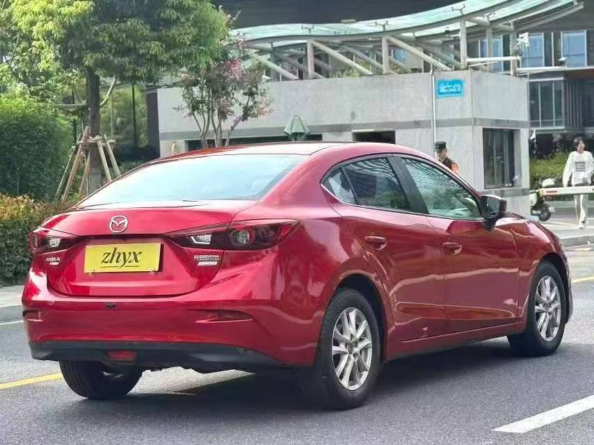 Mazda 3 1.5L Automatic Sunroof Luxury Edition 3
