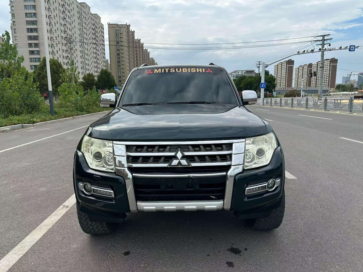 Mitsubishi Pajero 3.0L V6 Mechanical Super Select 4WD 7-Seater 2