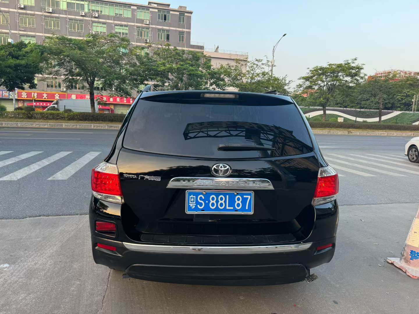 Toyota Highlander 2.7 Luxury 7-Seater 2
