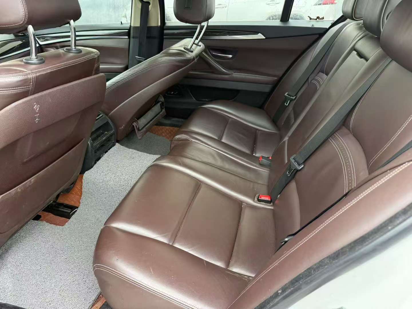 BMW 5 Series 2013 525 8