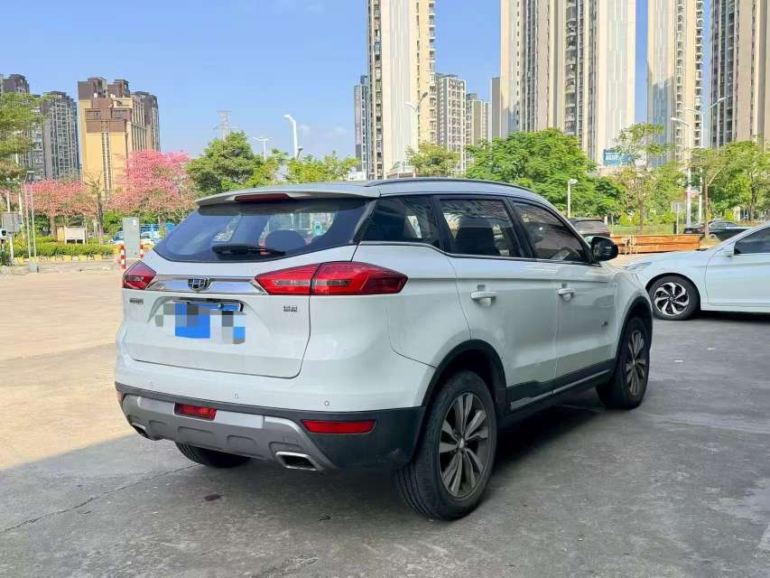 Geely Boyue 2017 1.8T Automatic Smart Connect Edition 2