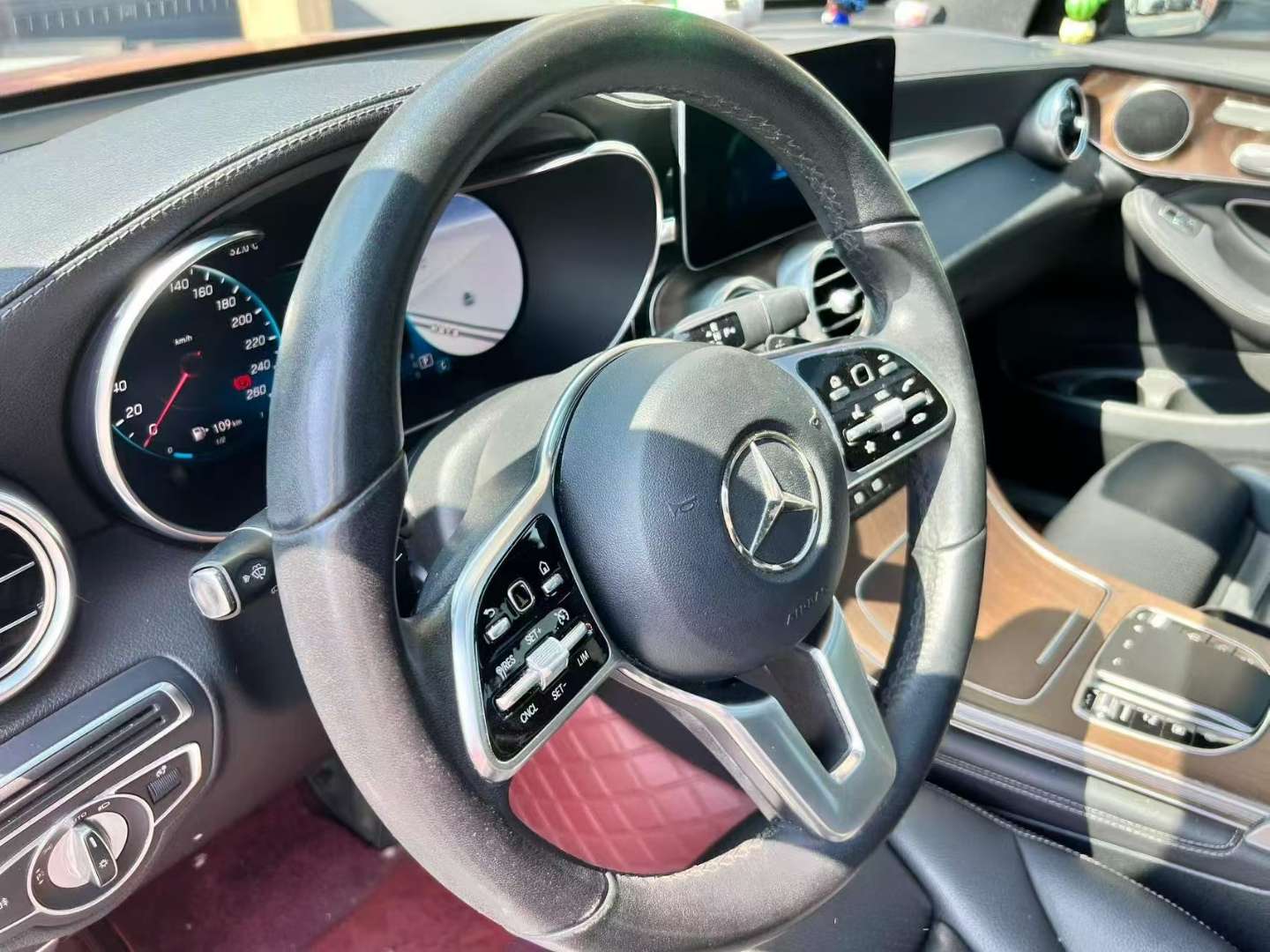 Mercedes-Benz GLC 2020 300 Dynamic 8