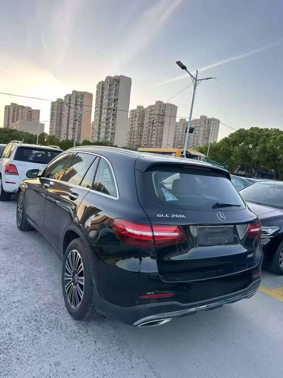 Mercedes-Benz GLC 2019 GLC260L 4WD Dynamic 3