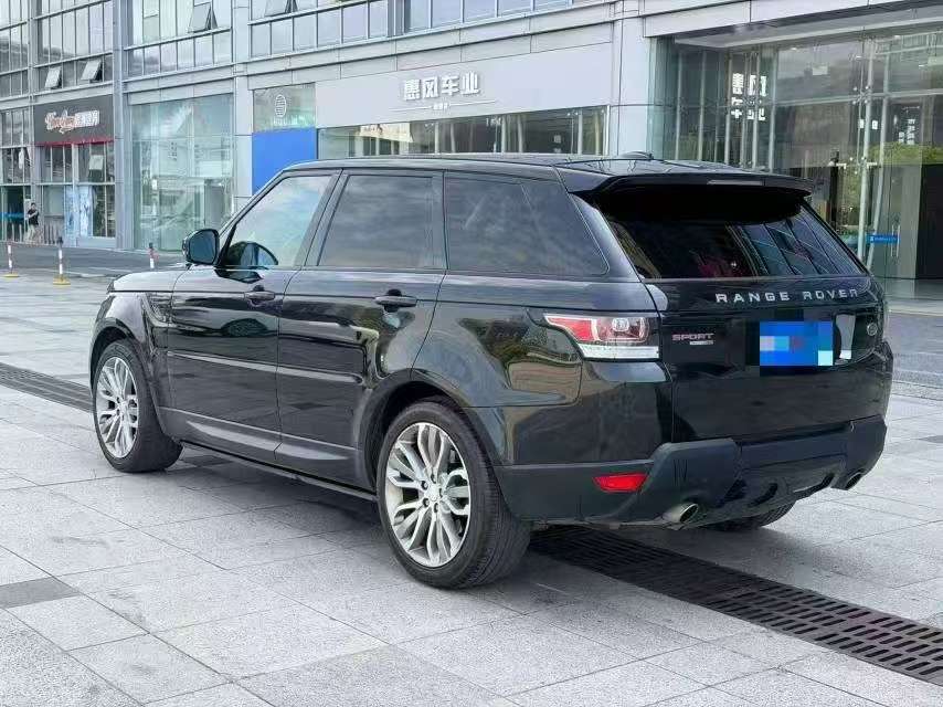 Land Rover Range Rover Sport 4