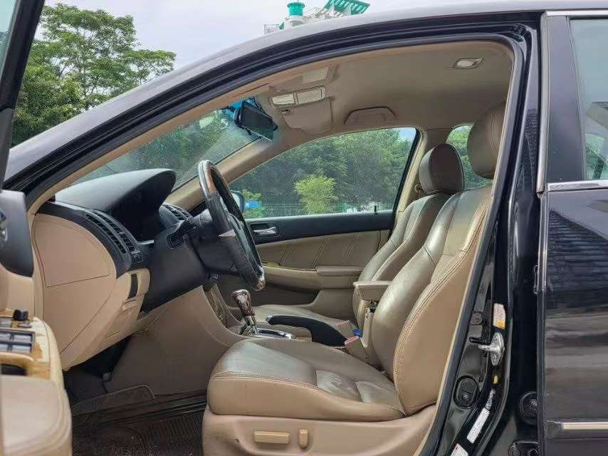 Honda Accord 2.0L Comfort Edition 8