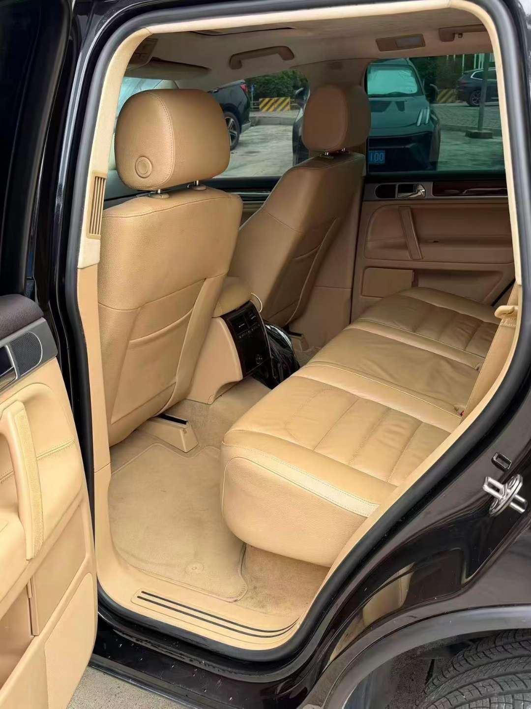 Volkswagen Touareg 3.0T Diesel Standard Edition 6
