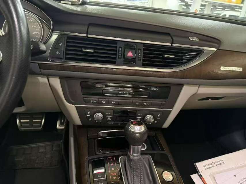 Audi A6L 2.8 Luxury Trim 4