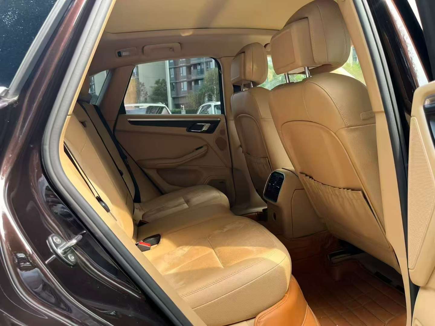 Porsche Macan 2017 2.0T Automatic Sunroof 8