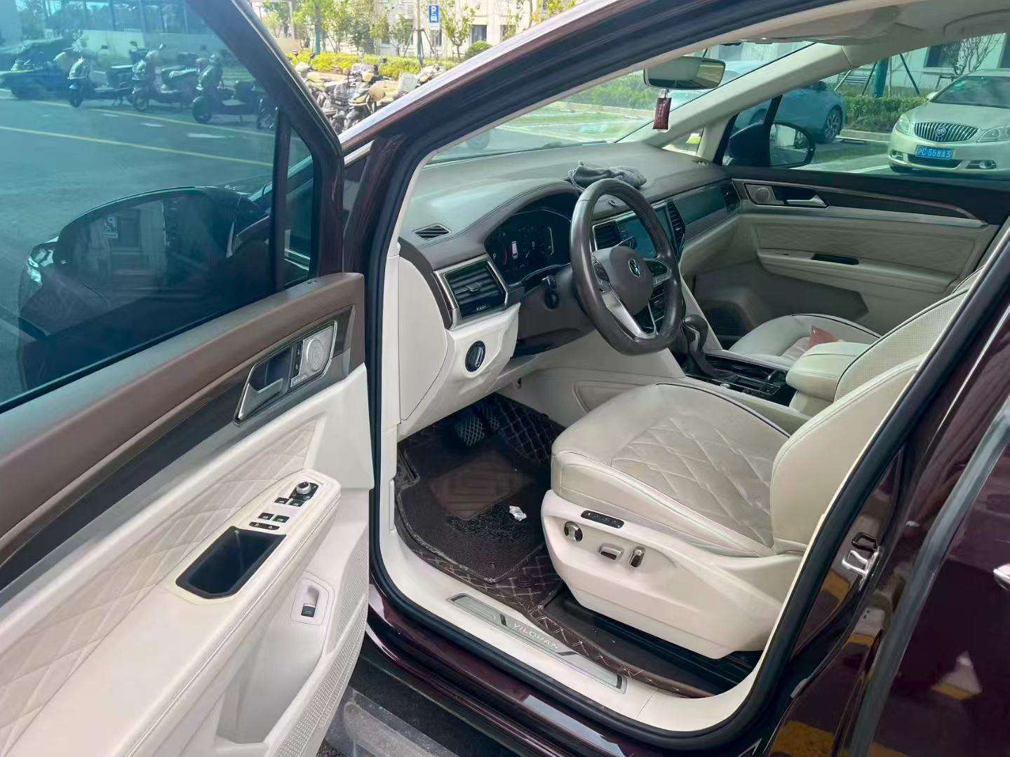 Volkswagen Viloran 2.0T Flagship Edition 2