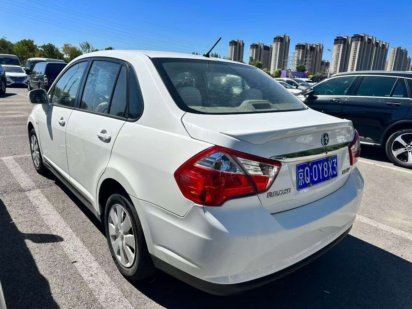 Venucia D50 4